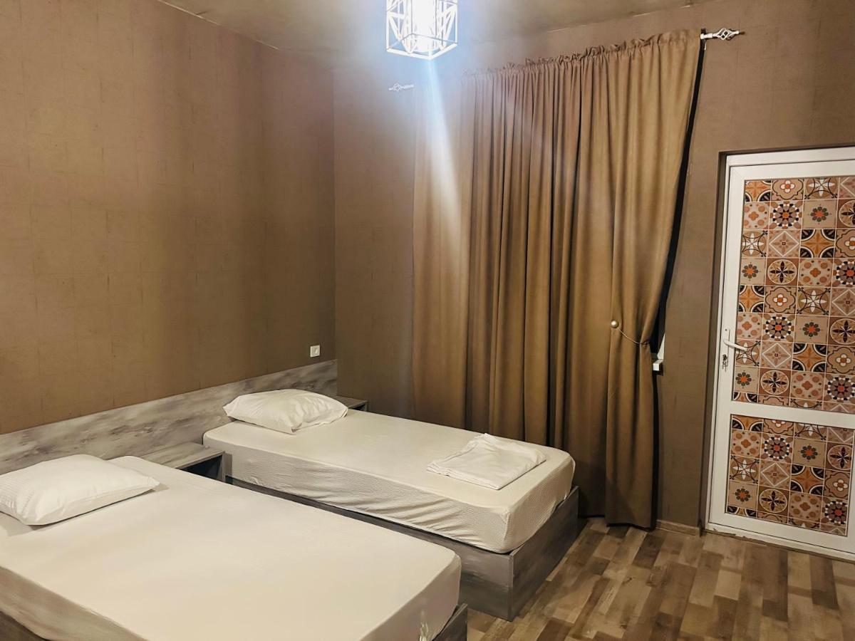 Nid Hotel Тбилиси Екстериор снимка