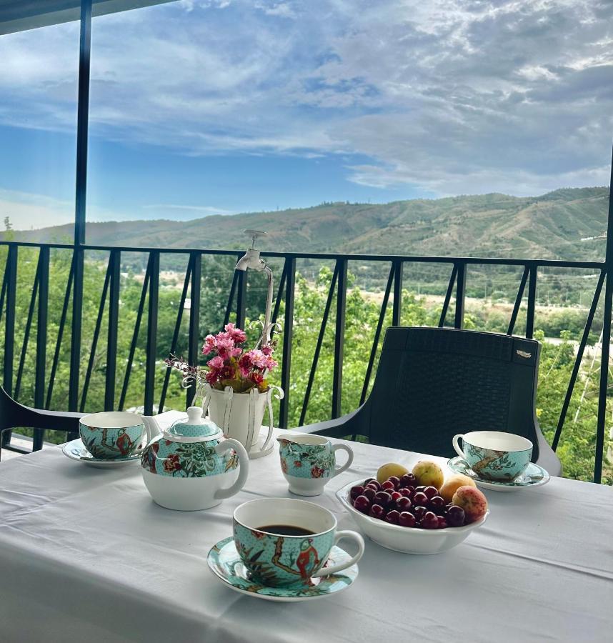 Nid Hotel Тбилиси Екстериор снимка