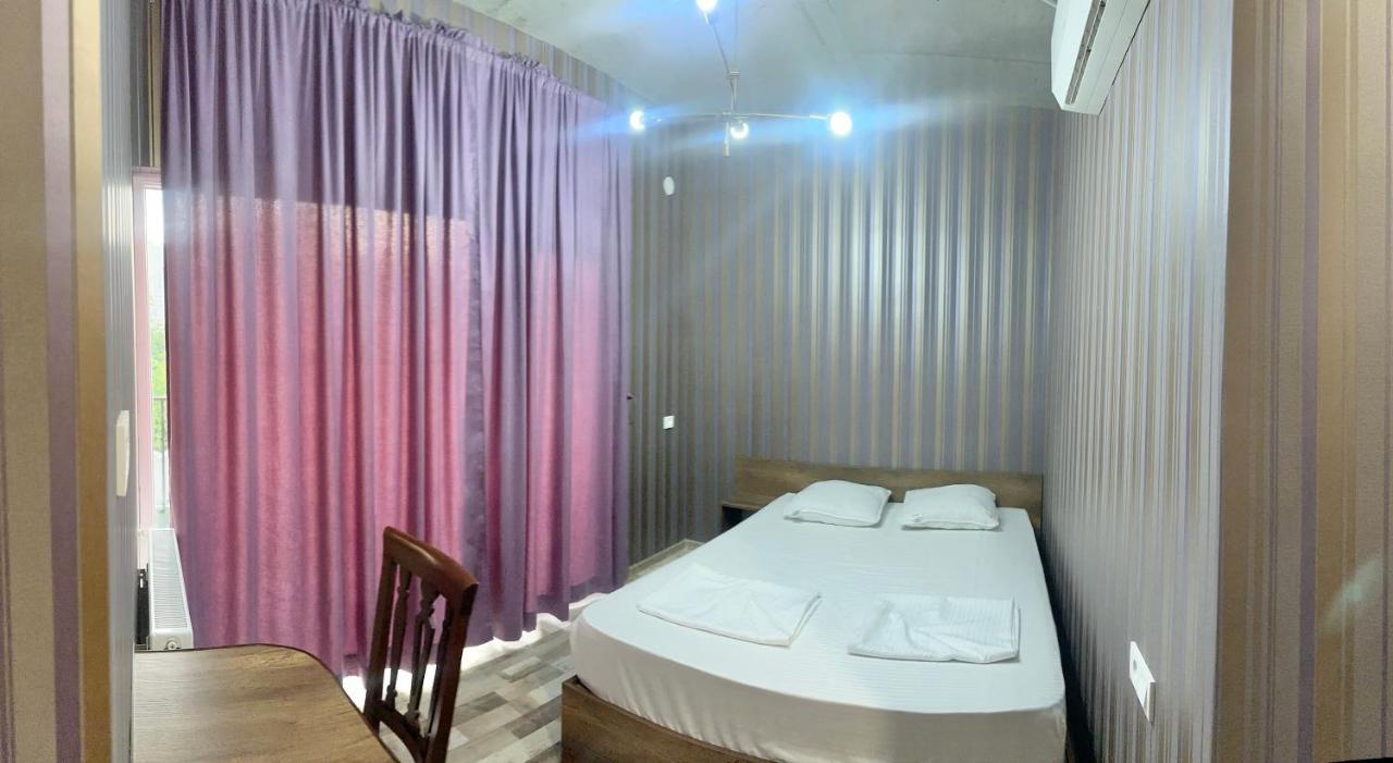 Nid Hotel Тбилиси Екстериор снимка