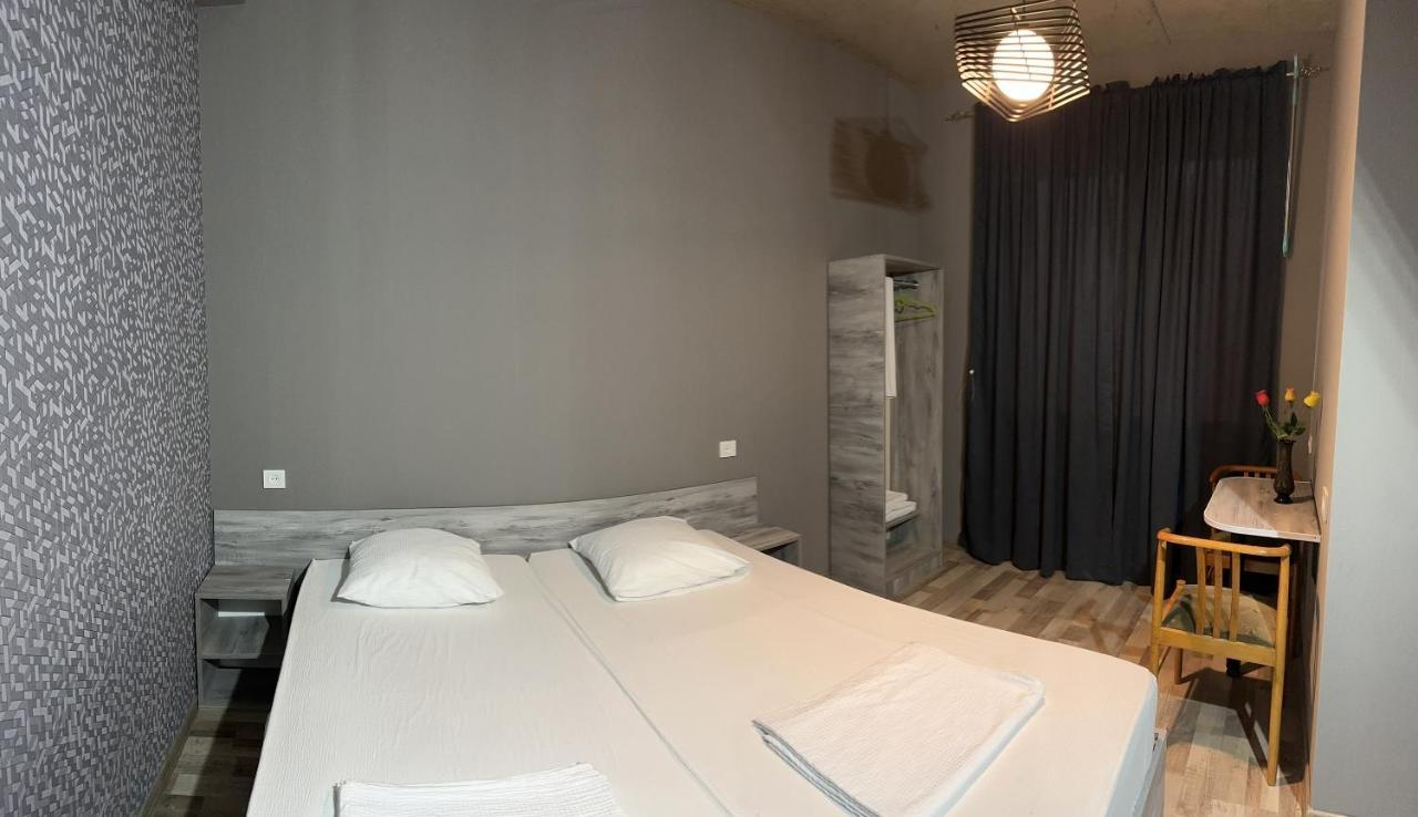 Nid Hotel Тбилиси Екстериор снимка