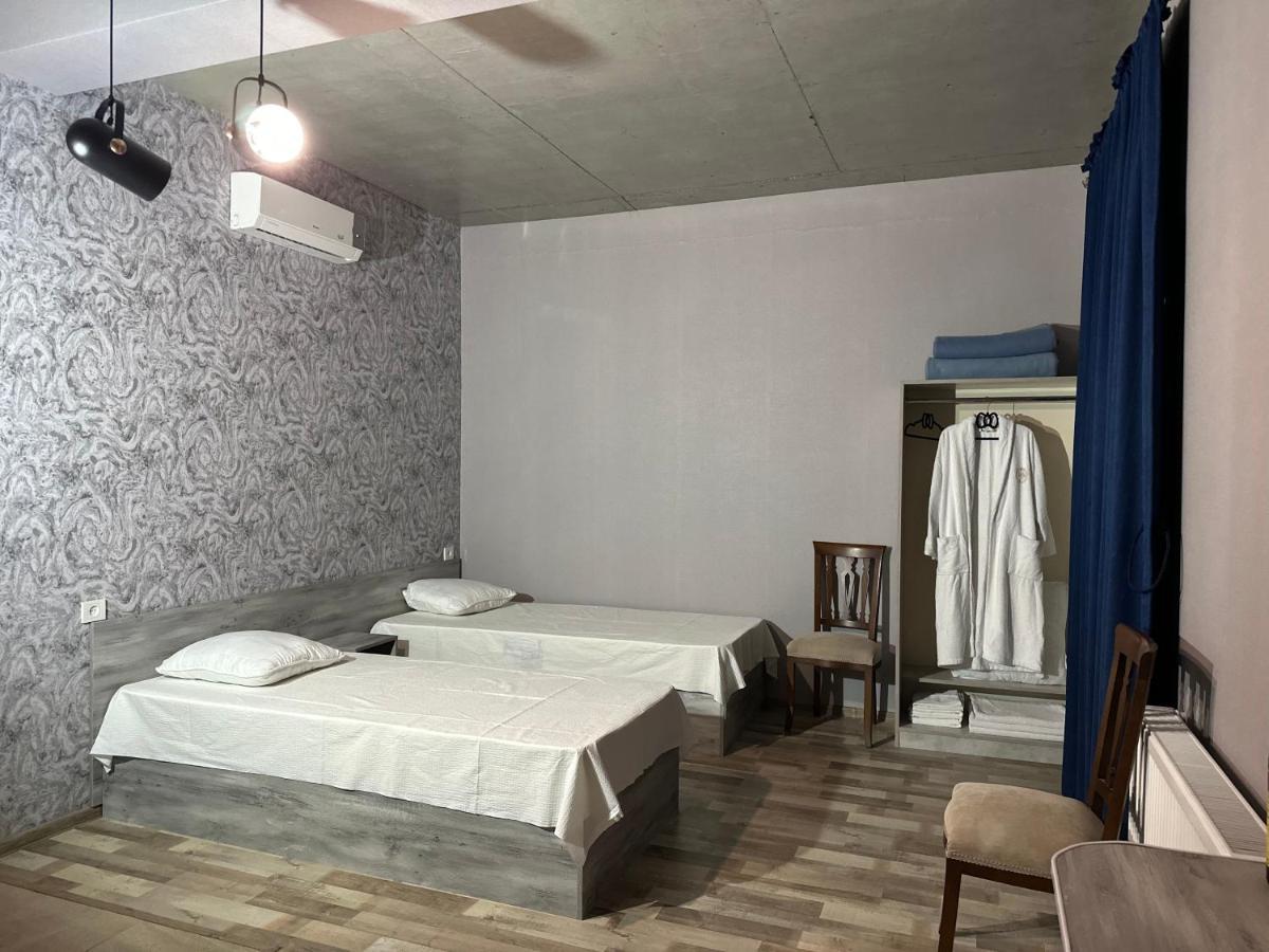 Nid Hotel Тбилиси Екстериор снимка