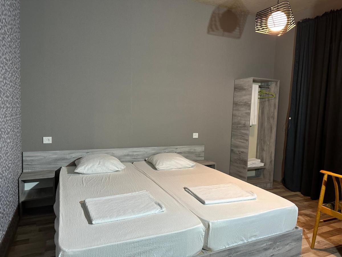Nid Hotel Тбилиси Екстериор снимка