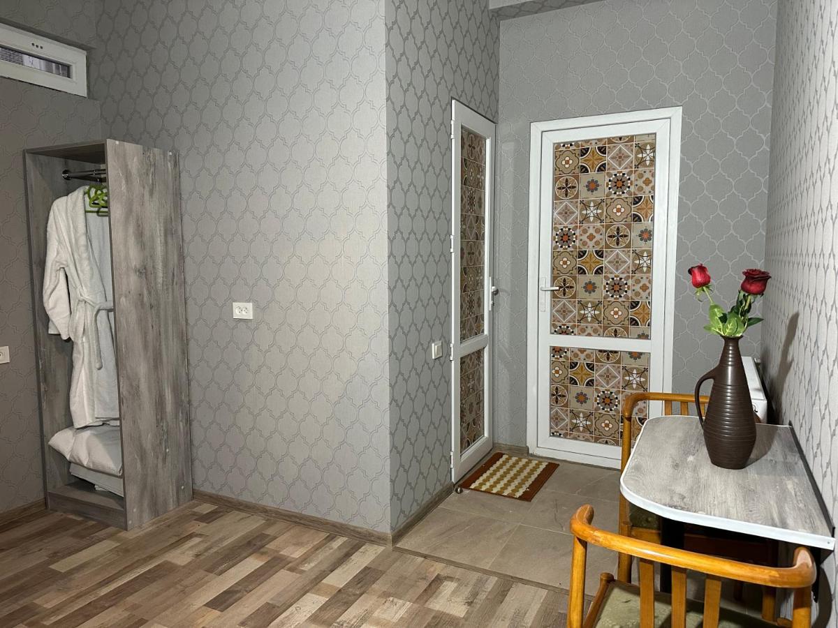Nid Hotel Тбилиси Екстериор снимка