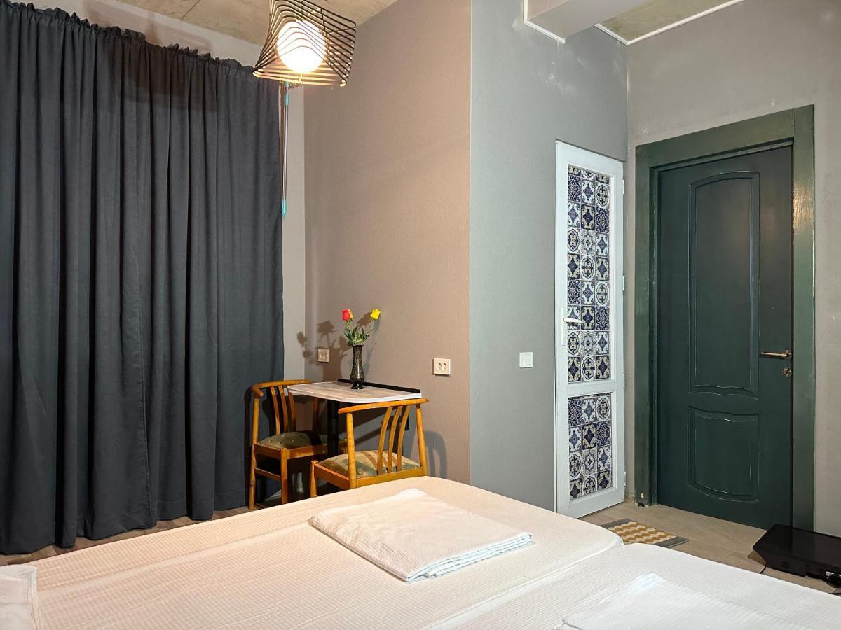 Nid Hotel Тбилиси Екстериор снимка