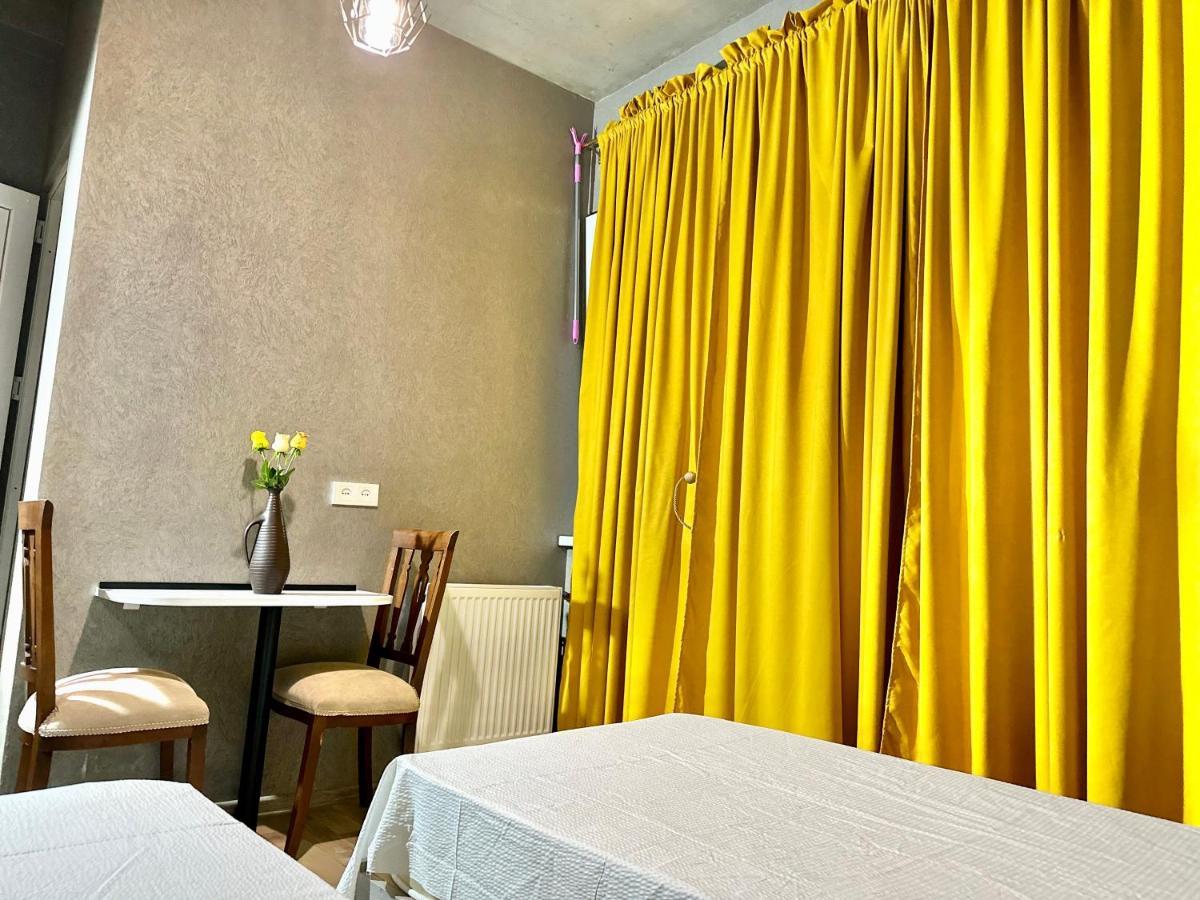Nid Hotel Тбилиси Екстериор снимка