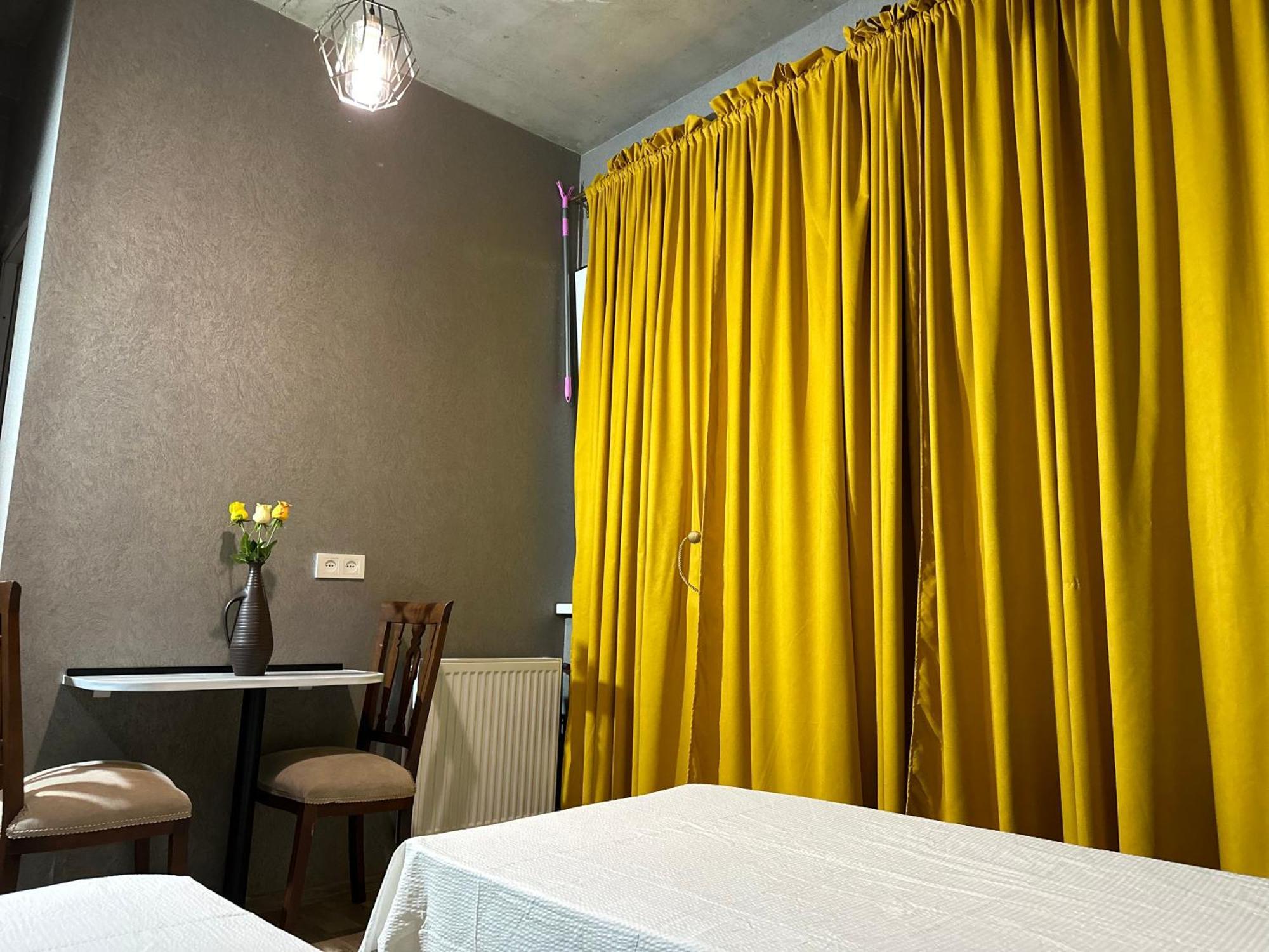 Nid Hotel Тбилиси Екстериор снимка