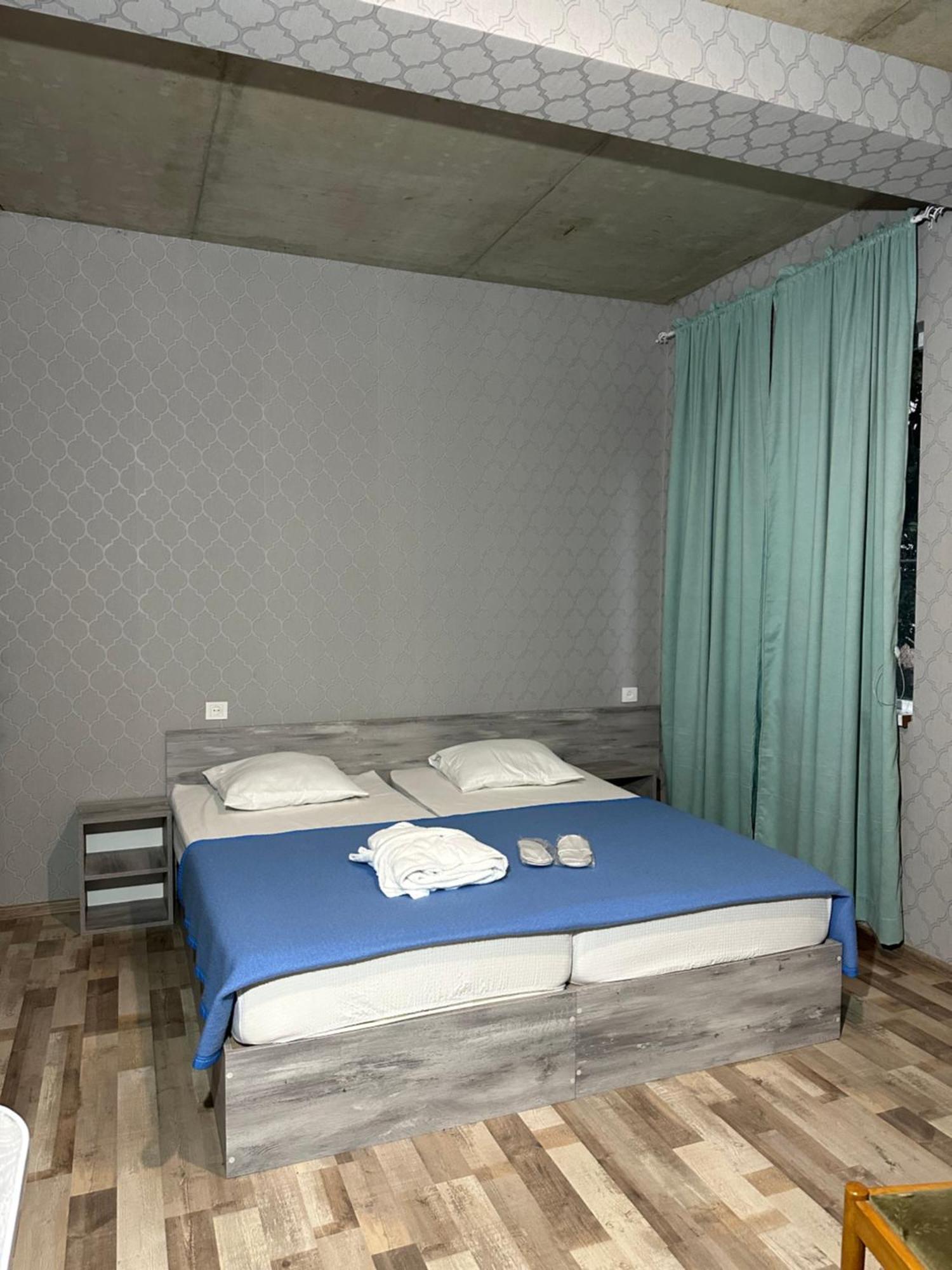 Nid Hotel Тбилиси Екстериор снимка