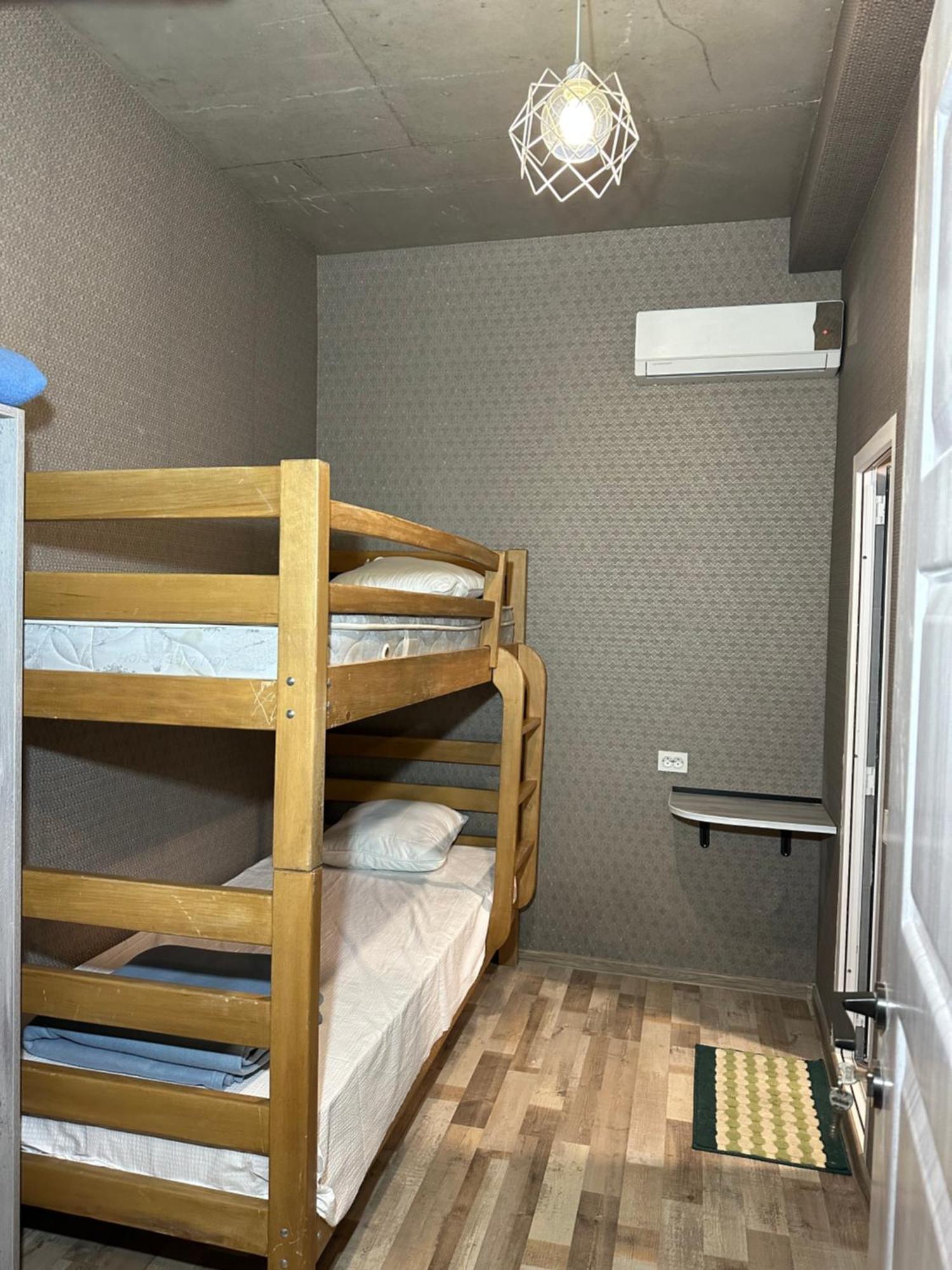 Nid Hotel Тбилиси Екстериор снимка