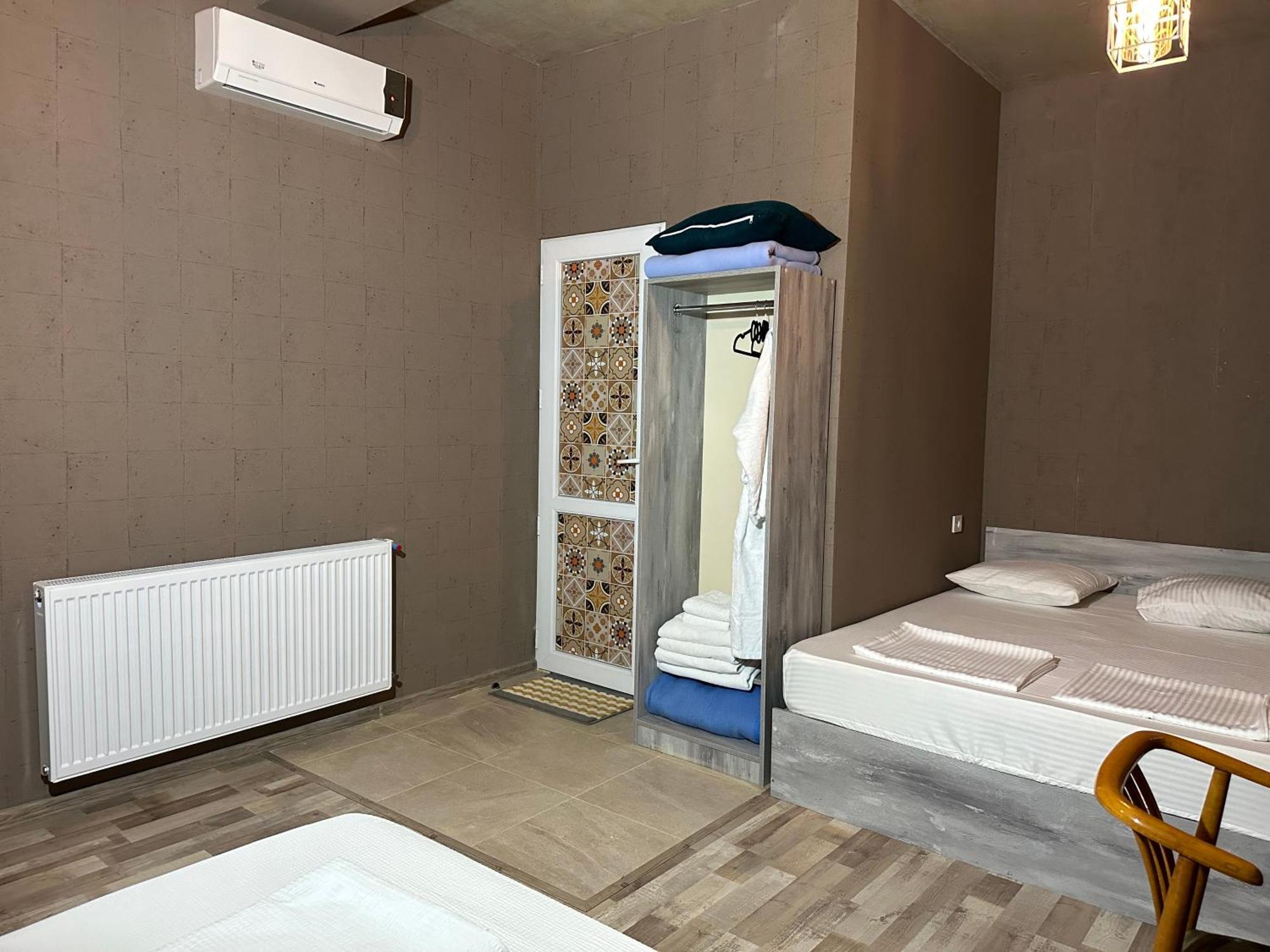 Nid Hotel Тбилиси Екстериор снимка