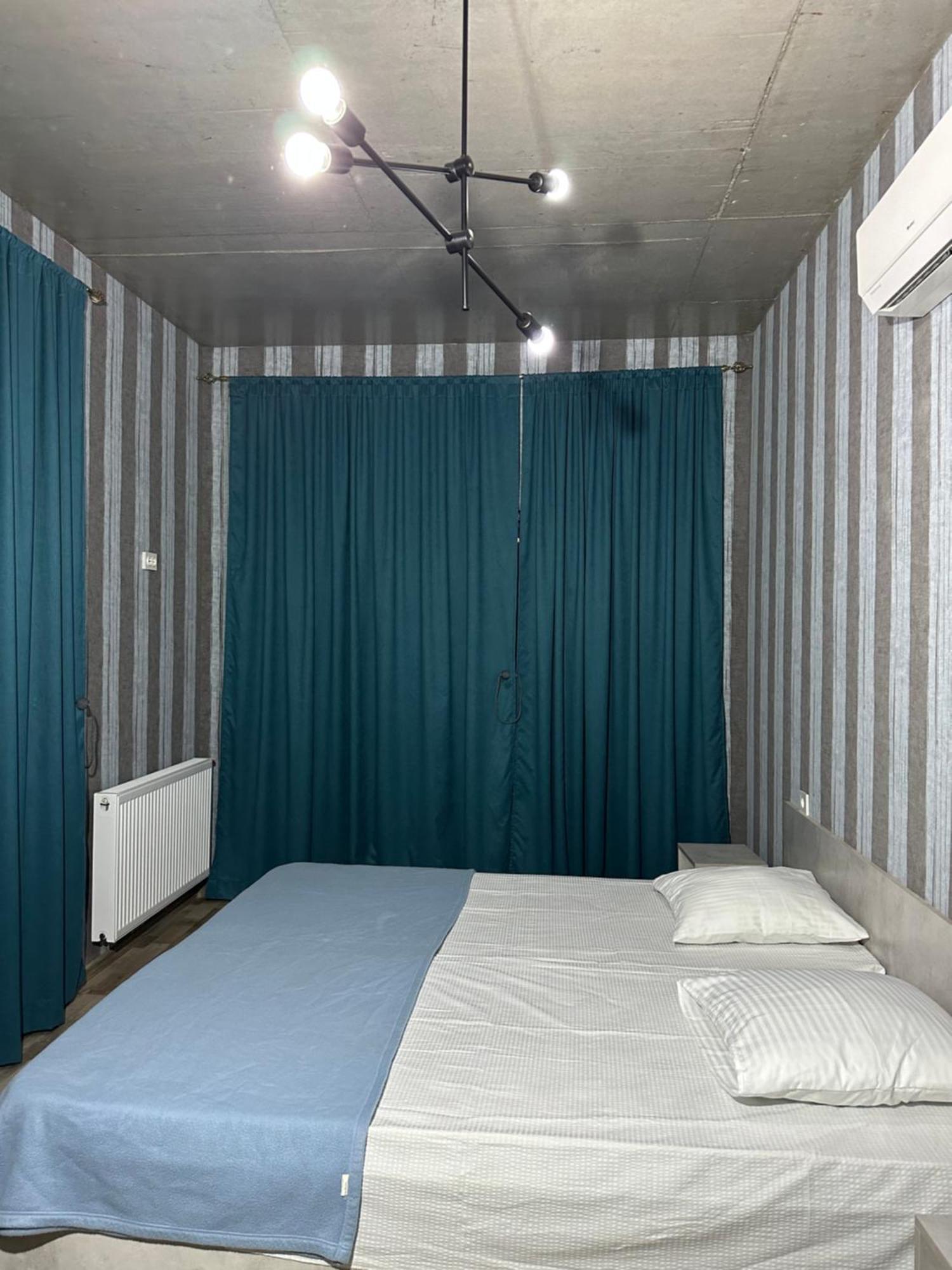 Nid Hotel Тбилиси Екстериор снимка